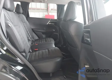 2024 Mitsubishi Outlander Se 2.5 S-Awc from USA, damaged, VIN JA4J4VA88RZ065921